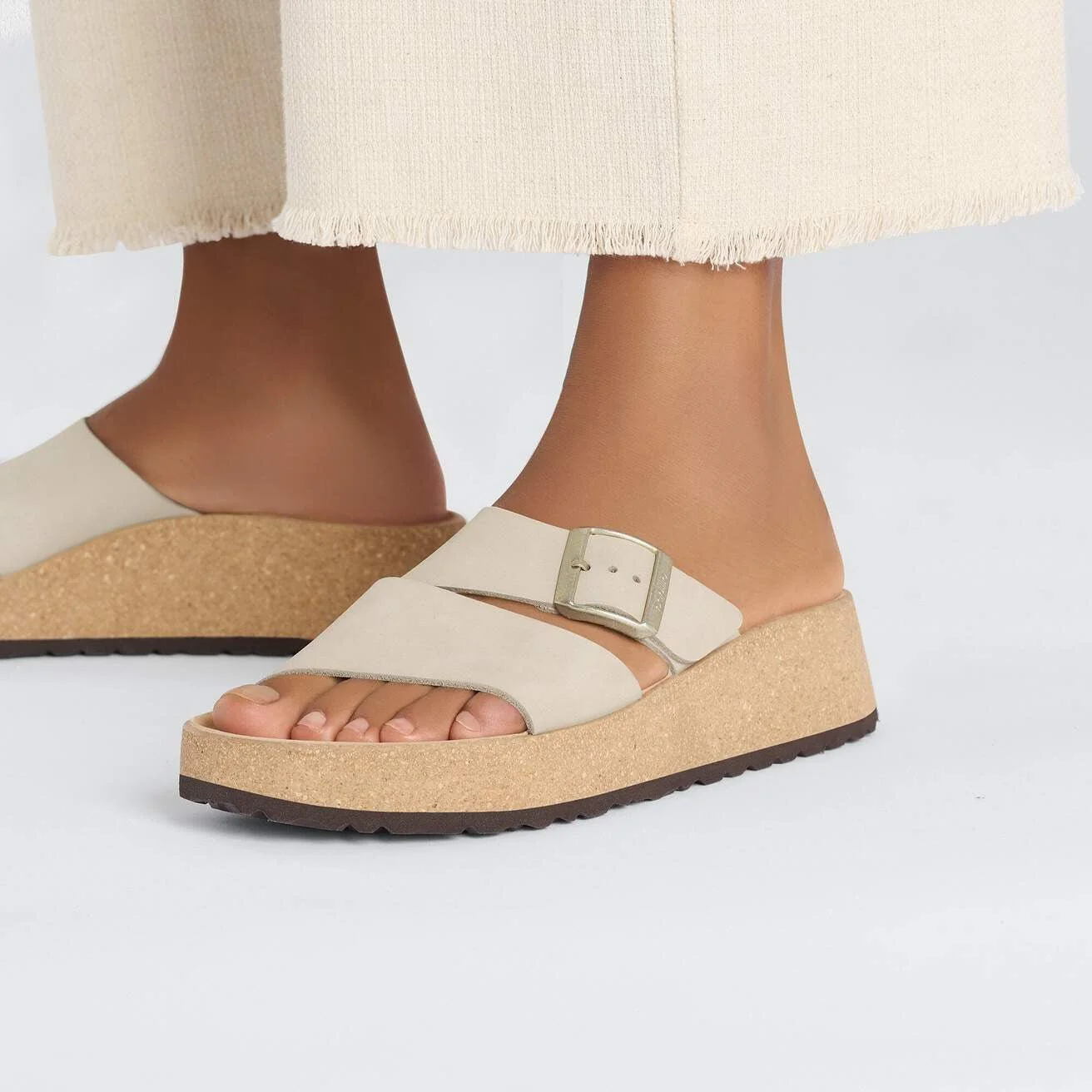 Almina | Nubuck | Sandcastle - Image 2