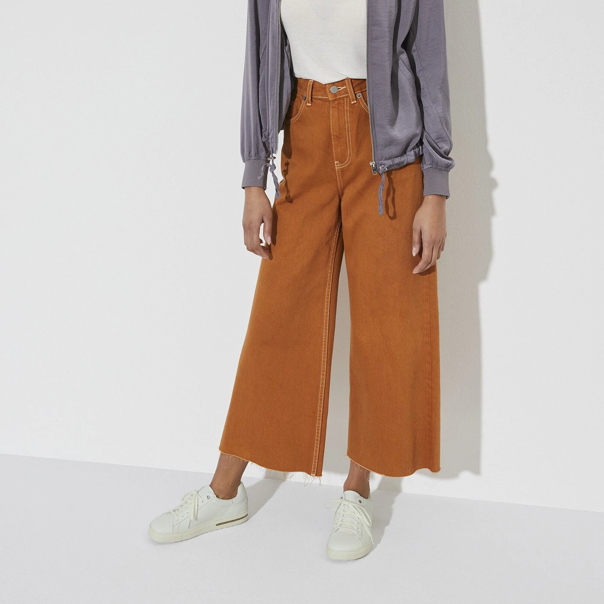 Bend Low | Leather | White - Image 3