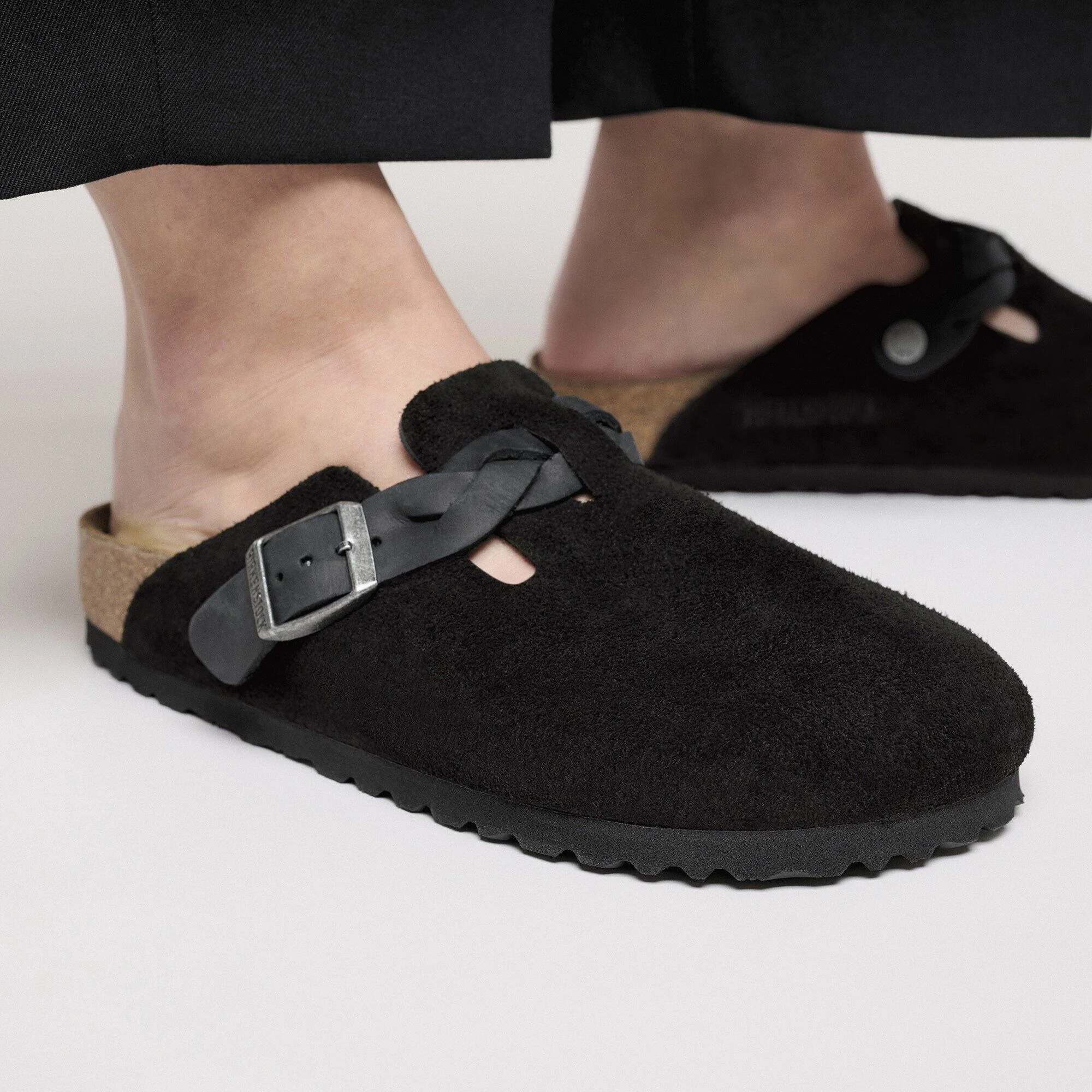 Boston Braid | Suede | Black - Image 3