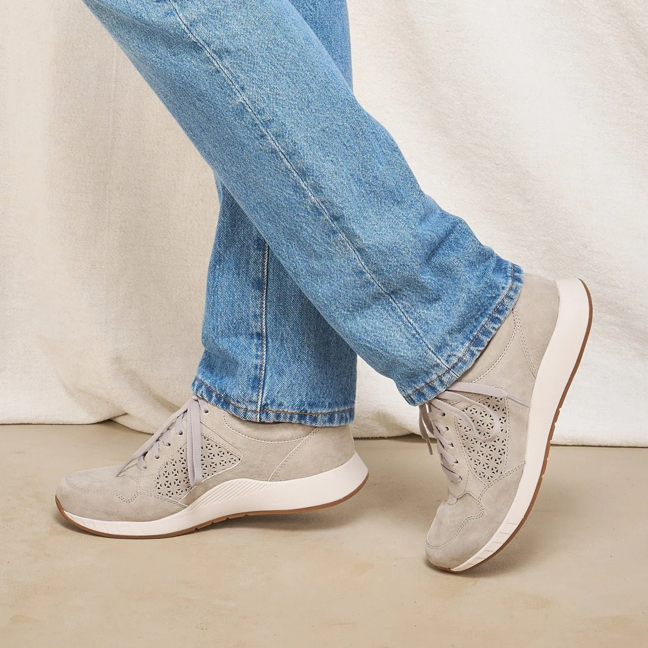 Catie | Suede | Grey - Image 2