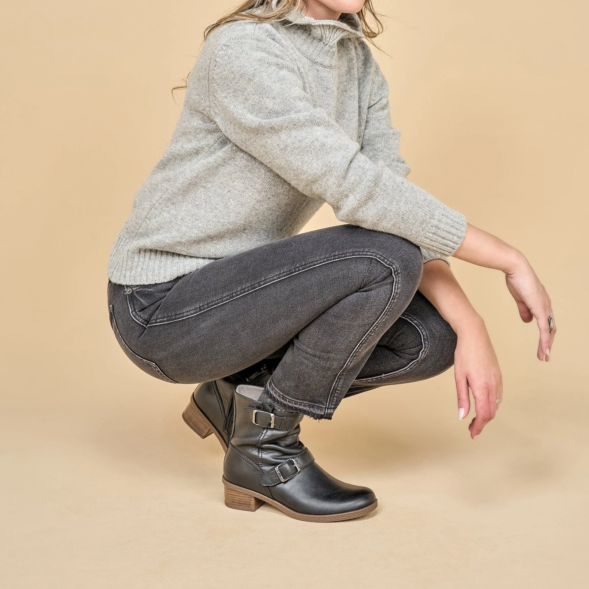 Delphine | Waterproof | Burnished Leather | Black - Image 3