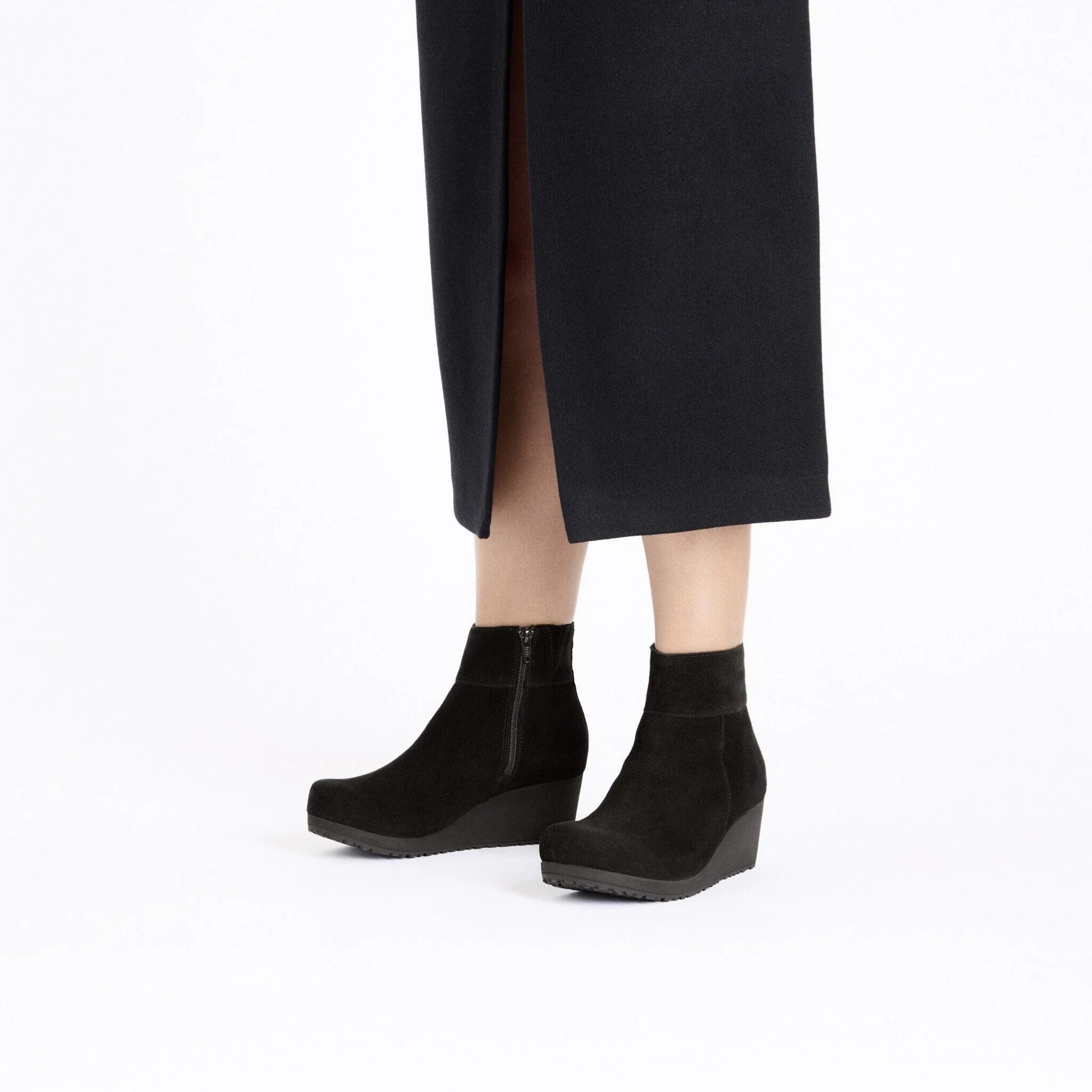 Ebba | Suede | Black/Black - Image 3