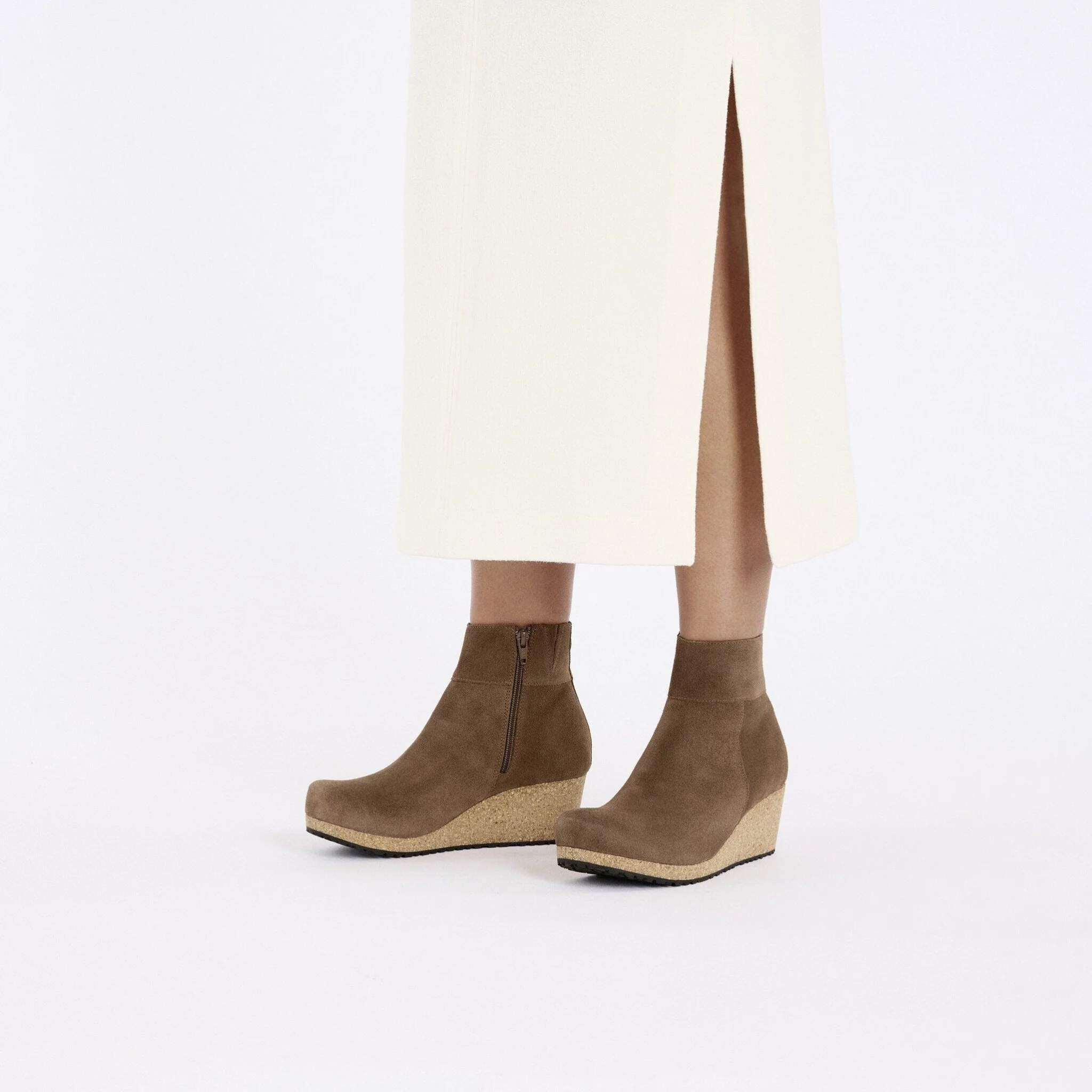 Ebba | Suede | Dark Tea - Image 3