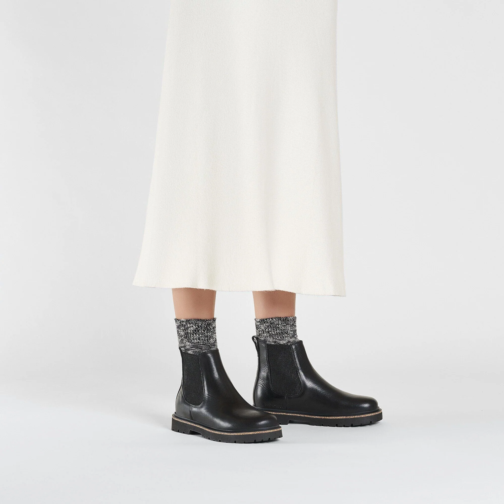 Highwood Slip On | Women | Leather | Black - Image 3