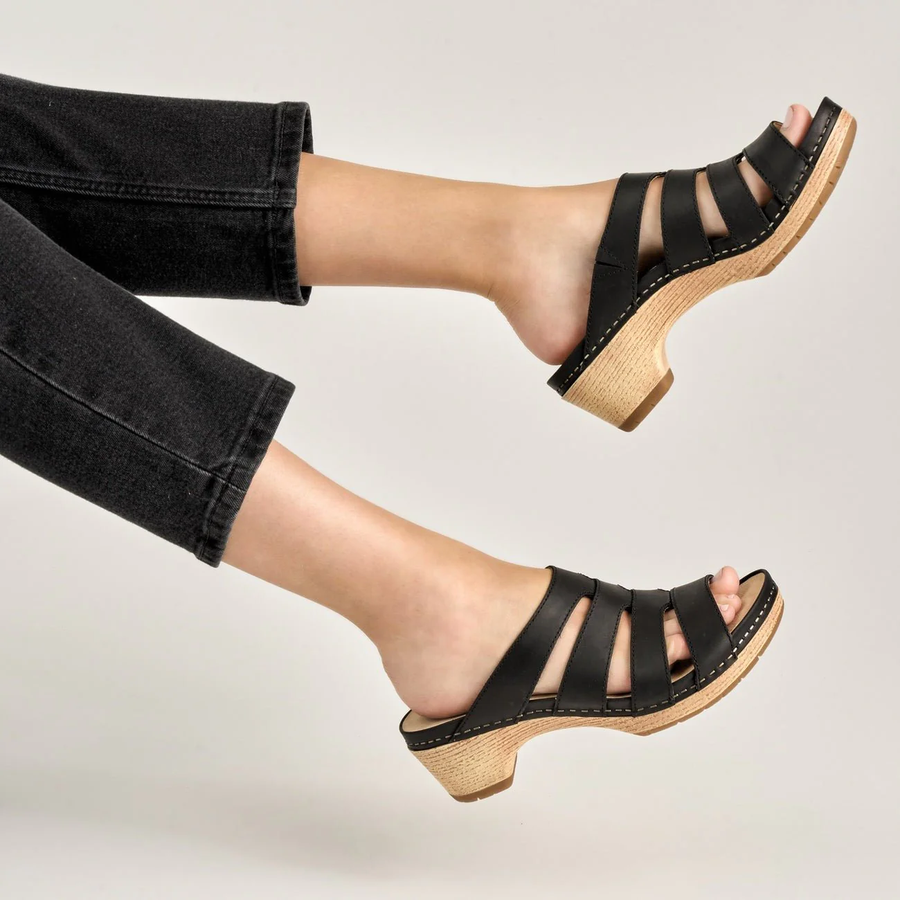 Lyndi | Oiled Leather | Black - Image 3