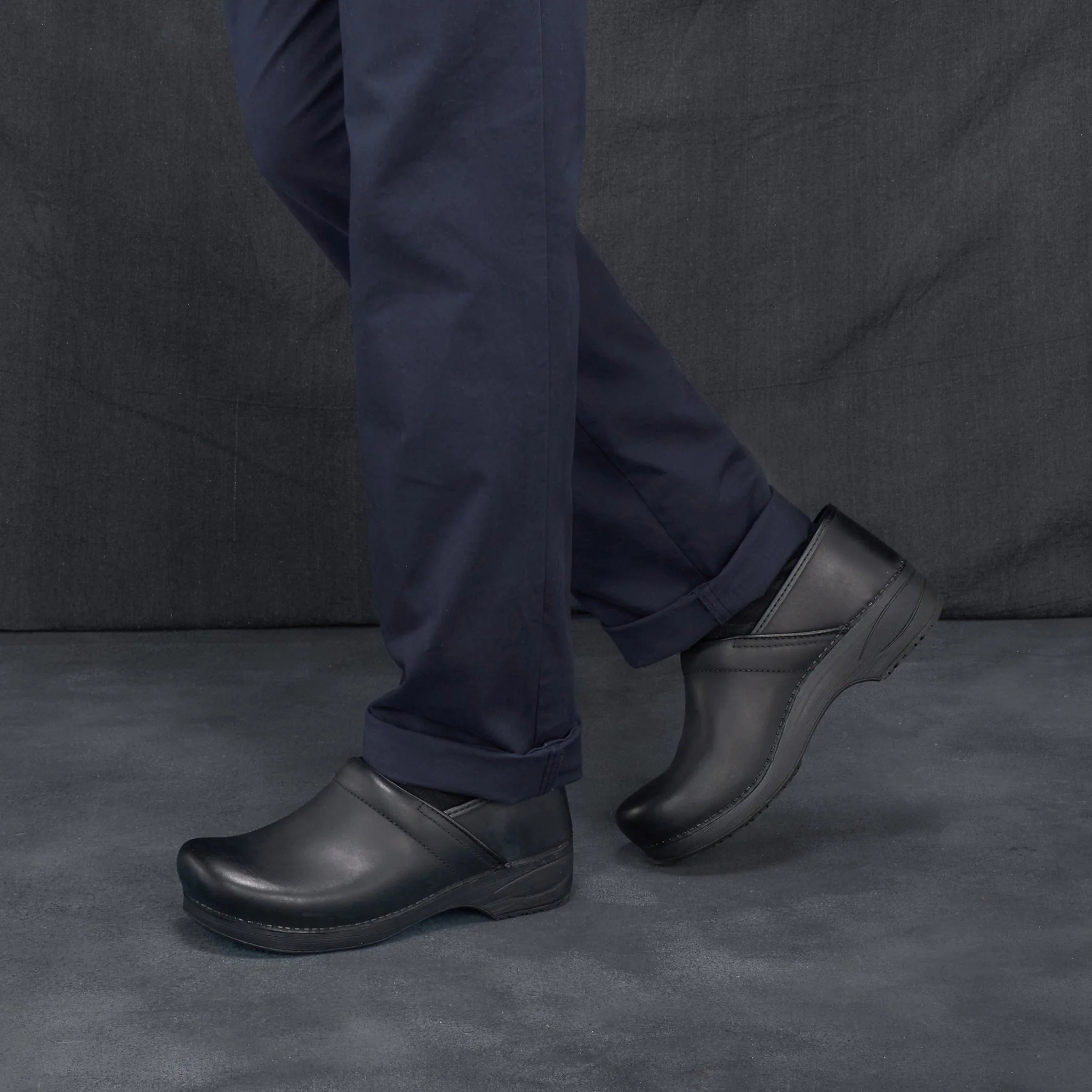 Pro XP 2.0 | Mens | Burnished Nubuck | Black - Image 2