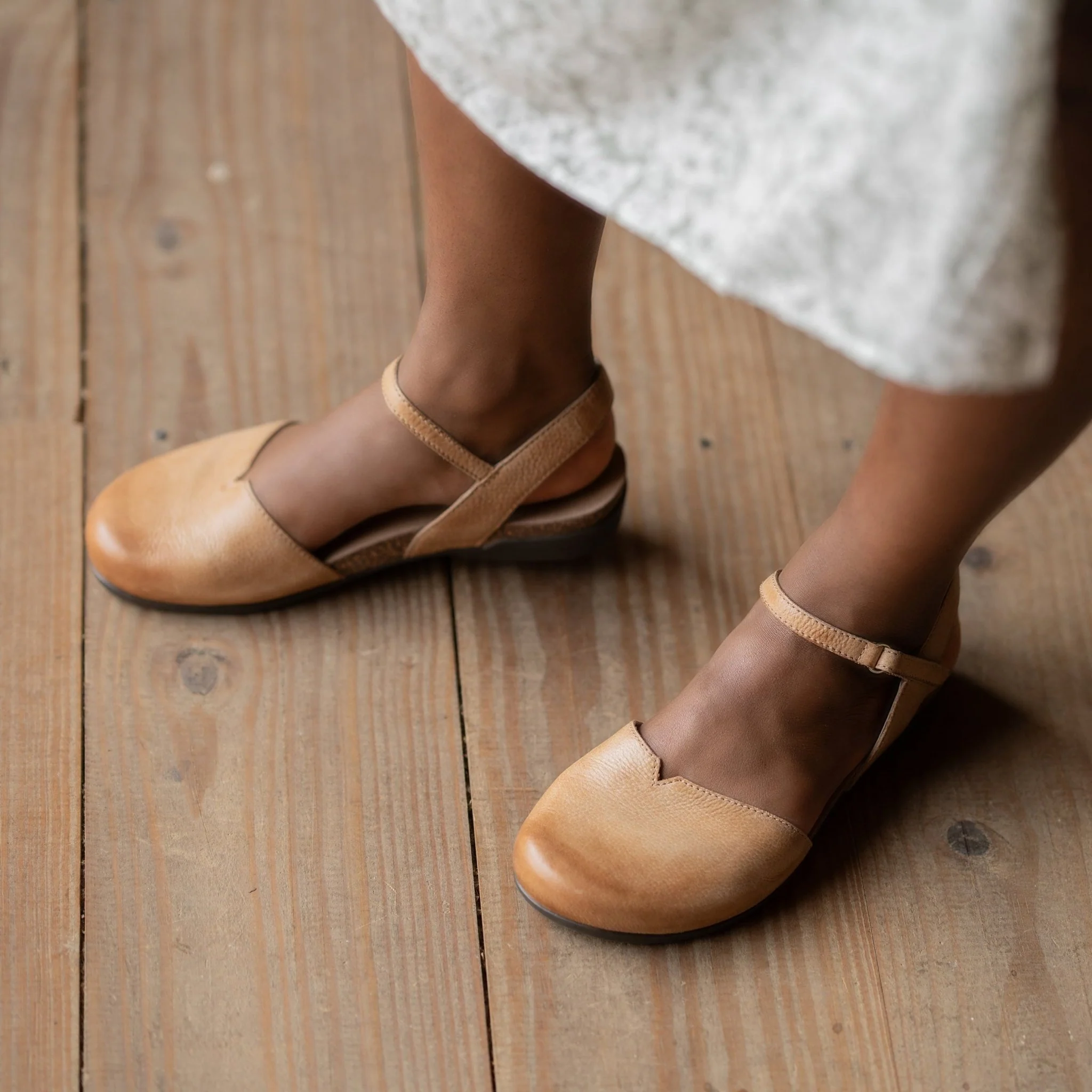 Rowan | Distressed Leather | Honey - Image 4