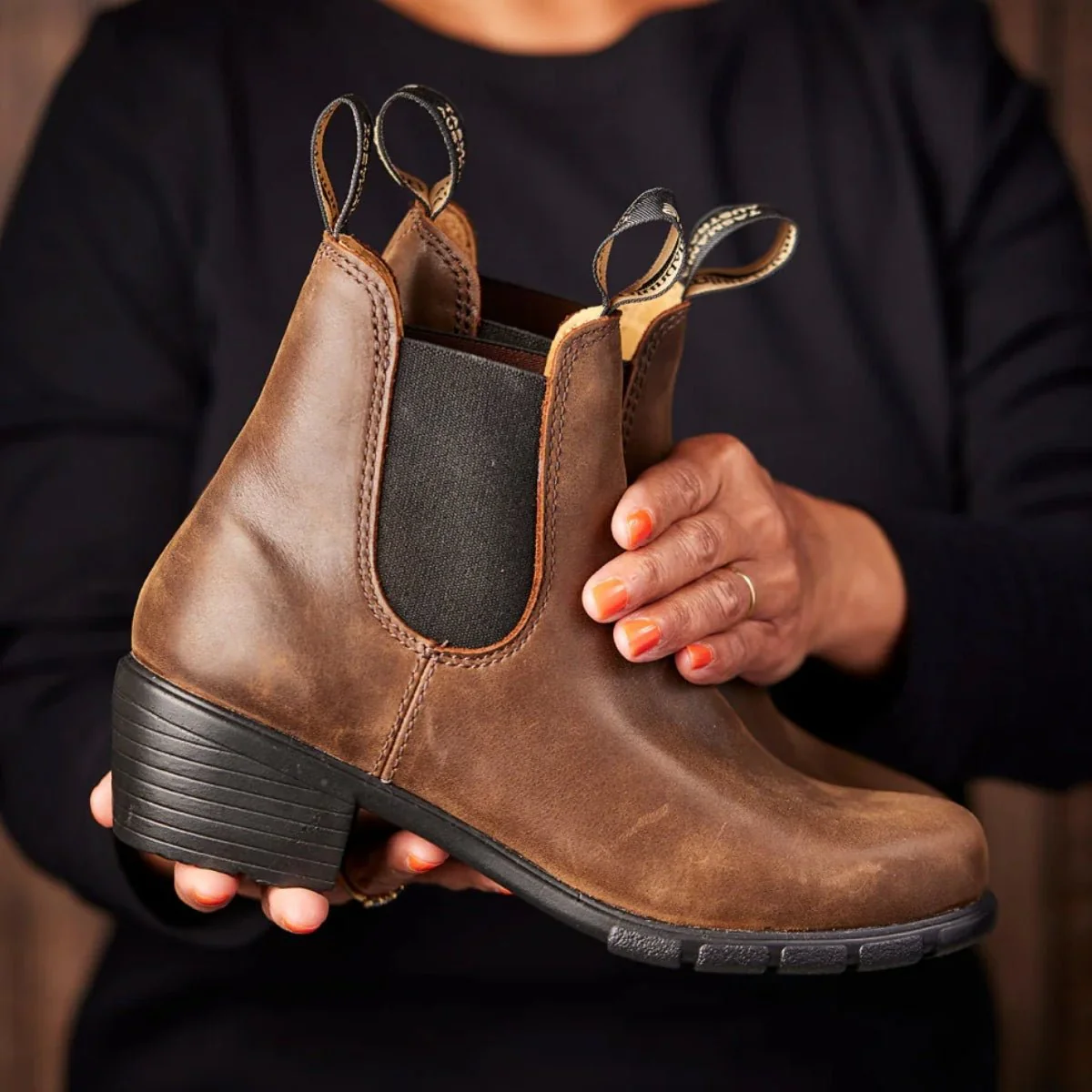 Series Heeled Boot #1673 | Women | Leather | Antique Brown - Image 4